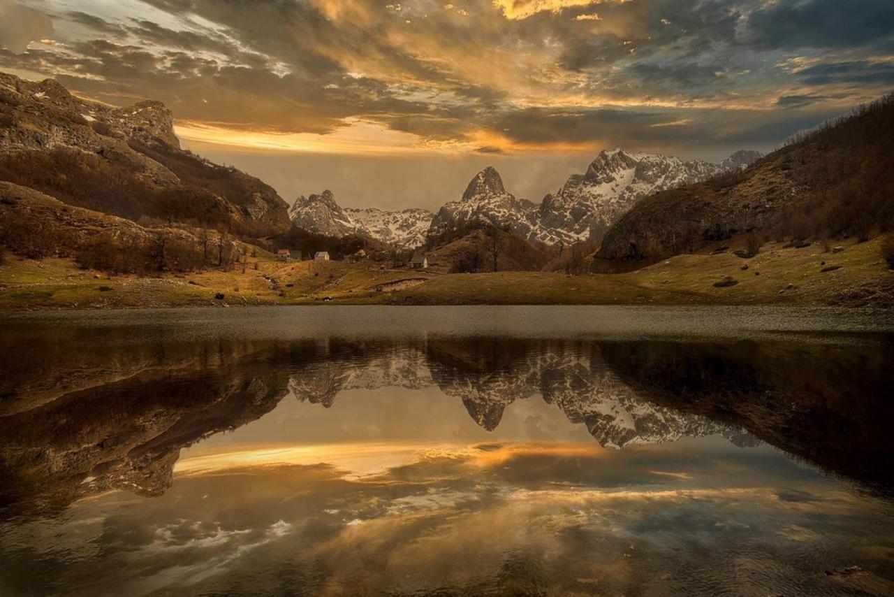 Vila Verusa Exteriér fotografie